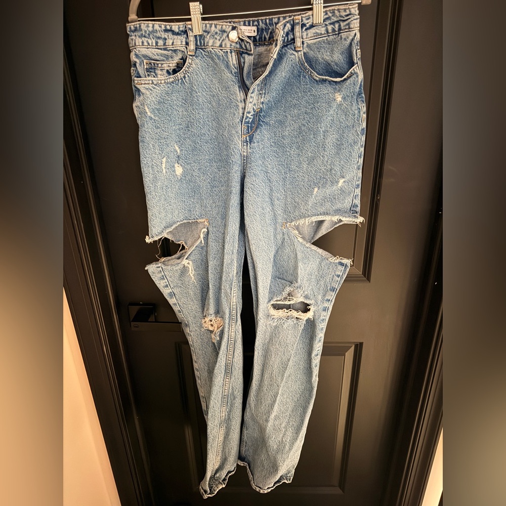 Zara Light Blue Distressed Straight Leg Jeans size 8